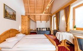 B&B Hotel Alpenrose Rooms & Apartments