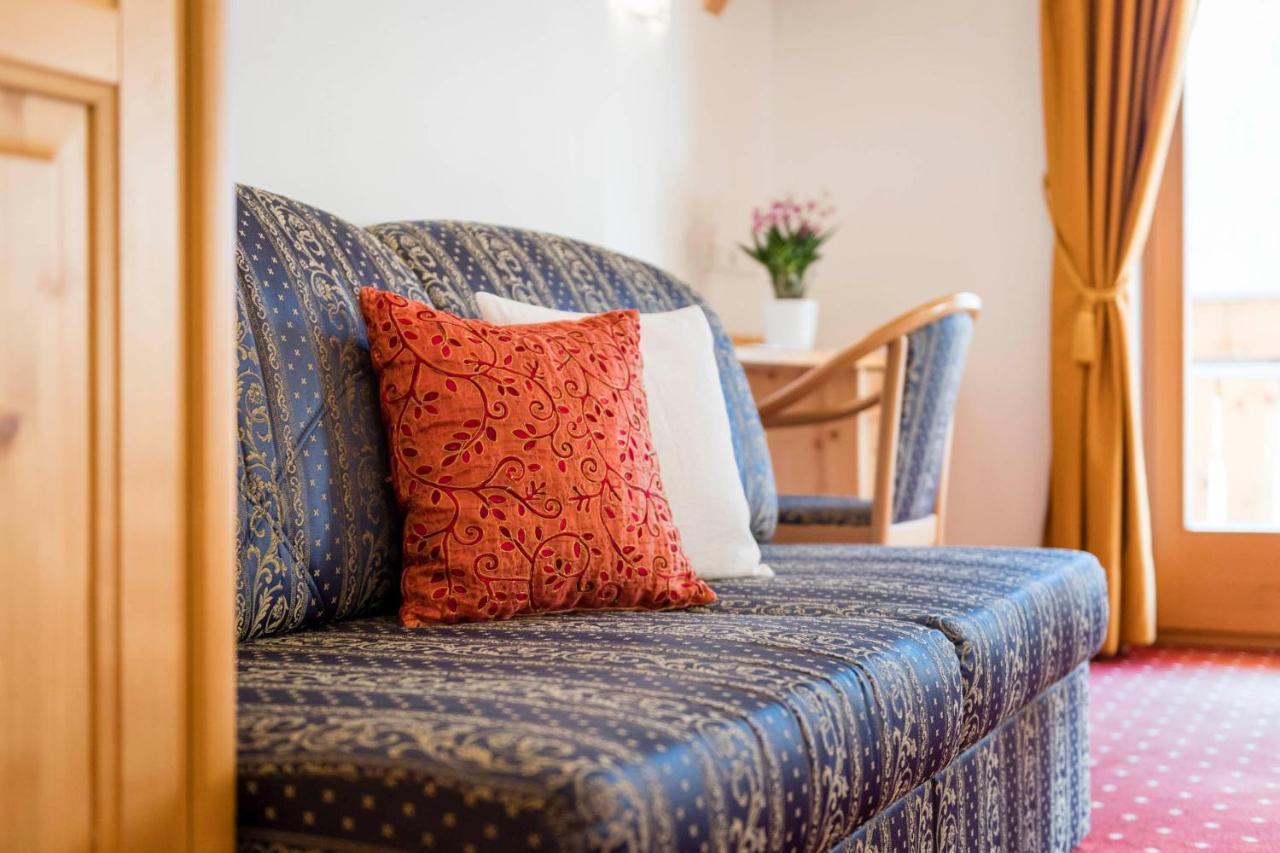 B&B Hotel Alpenrose Rooms & Apartments Valles Esterno foto