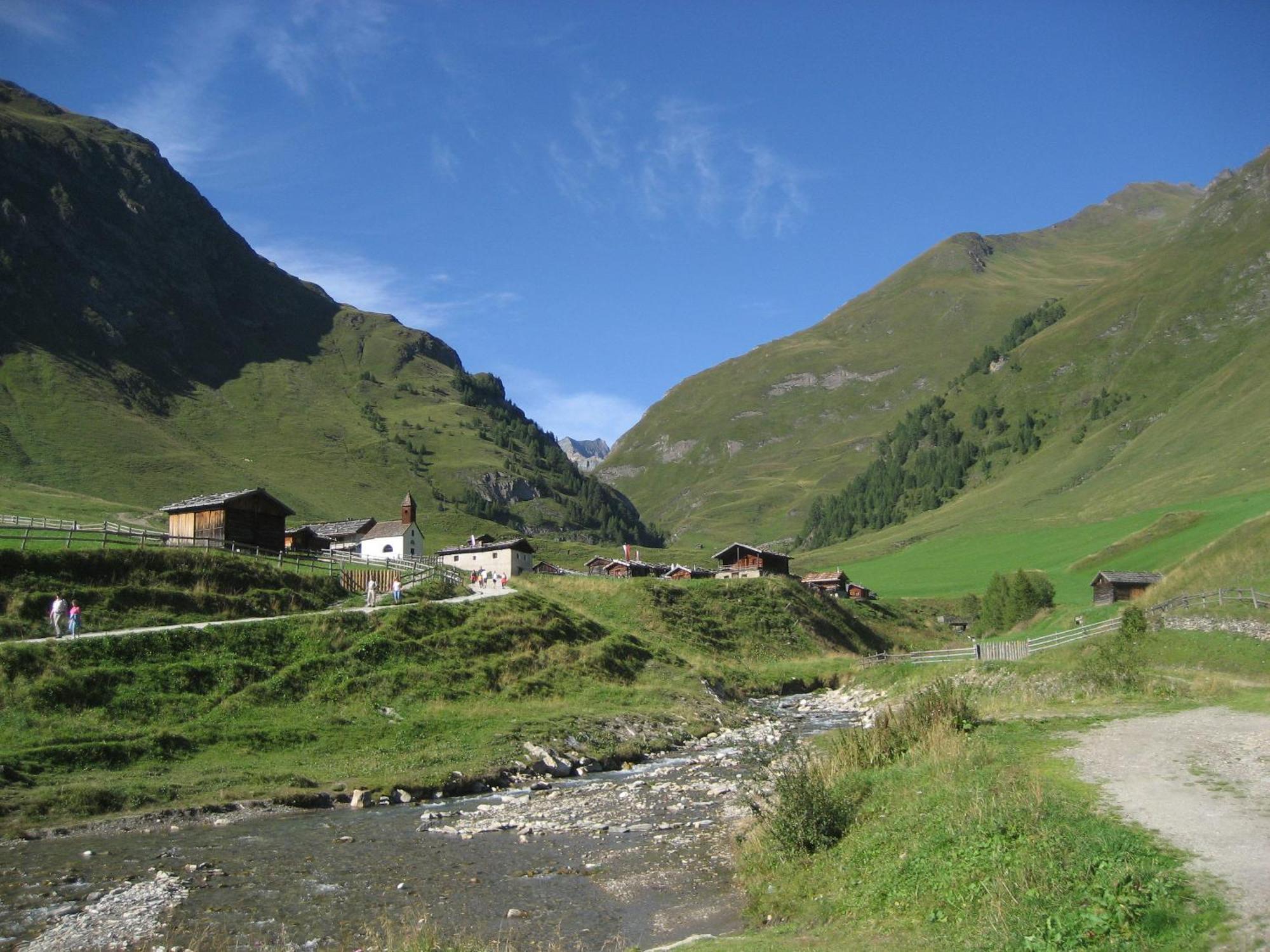 B&B Hotel Alpenrose Rooms & Apartments Valles Esterno foto