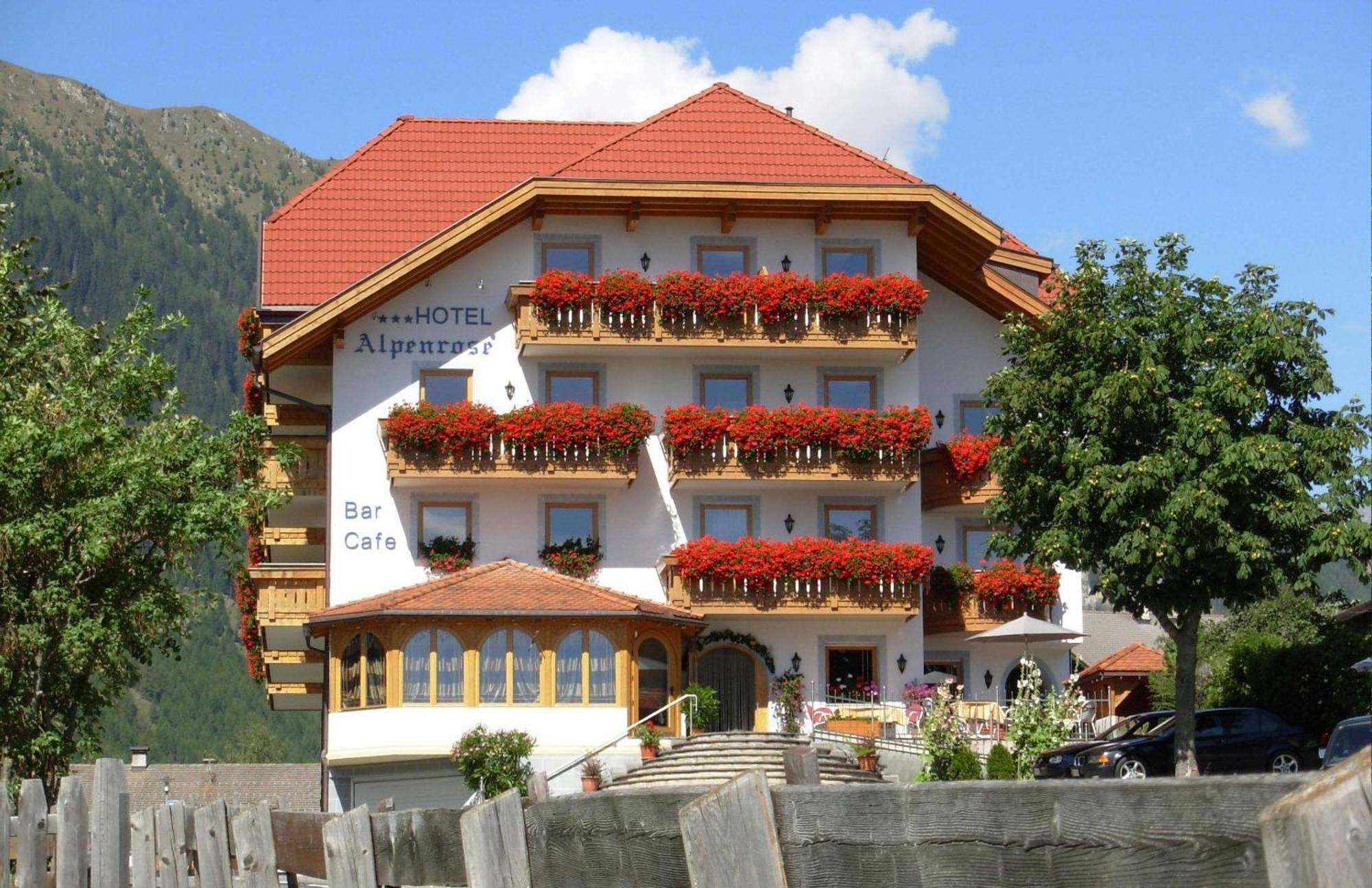 B&B Hotel Alpenrose Rooms & Apartments Valles Esterno foto
