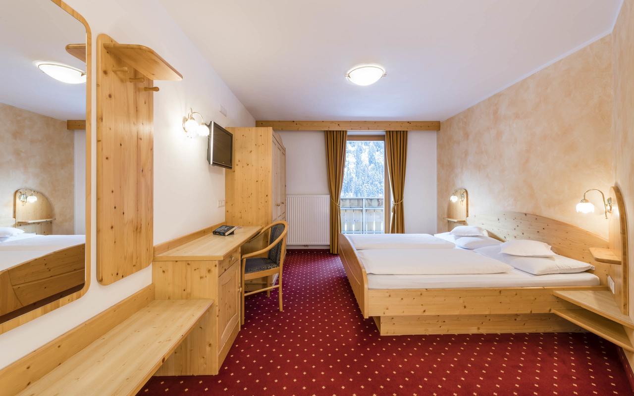 B&B Hotel Alpenrose Rooms & Apartments Valles Esterno foto