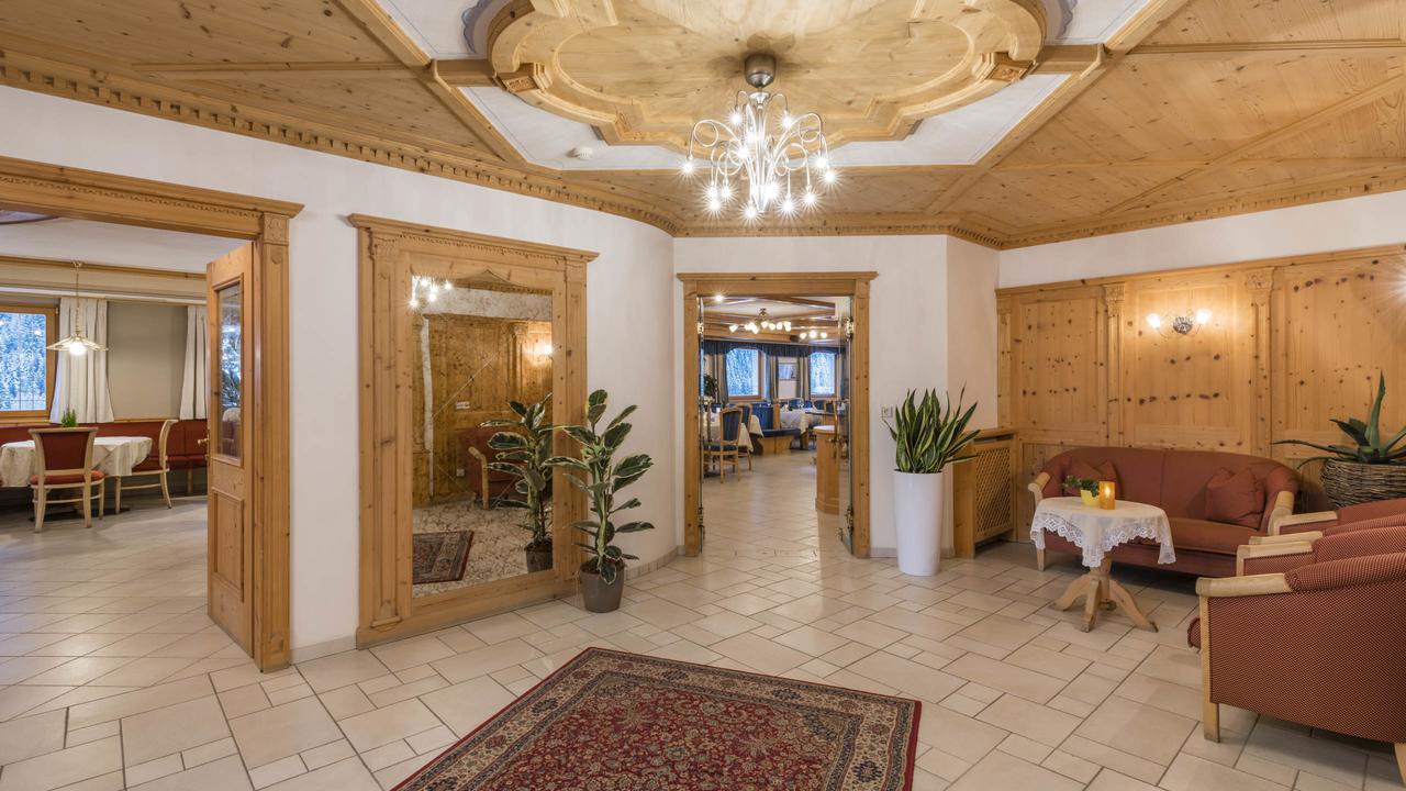 B&B Hotel Alpenrose Rooms & Apartments Valles Esterno foto